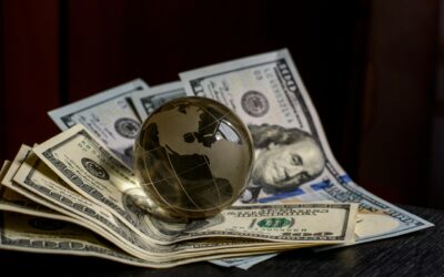 Międzynarodowe płatności – dlaczego niektóre kraje wybierają dolary zamiast lokalnej waluty?