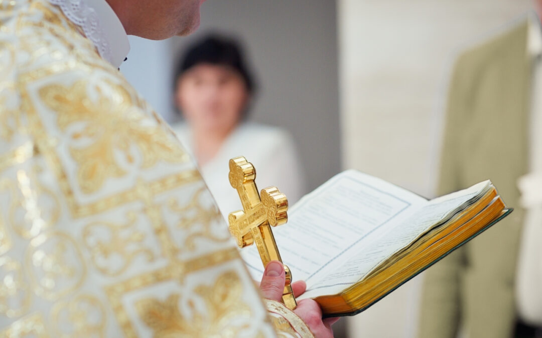 Polska tradycja haftu kościelnego – dzieła, które przetrwały wieki